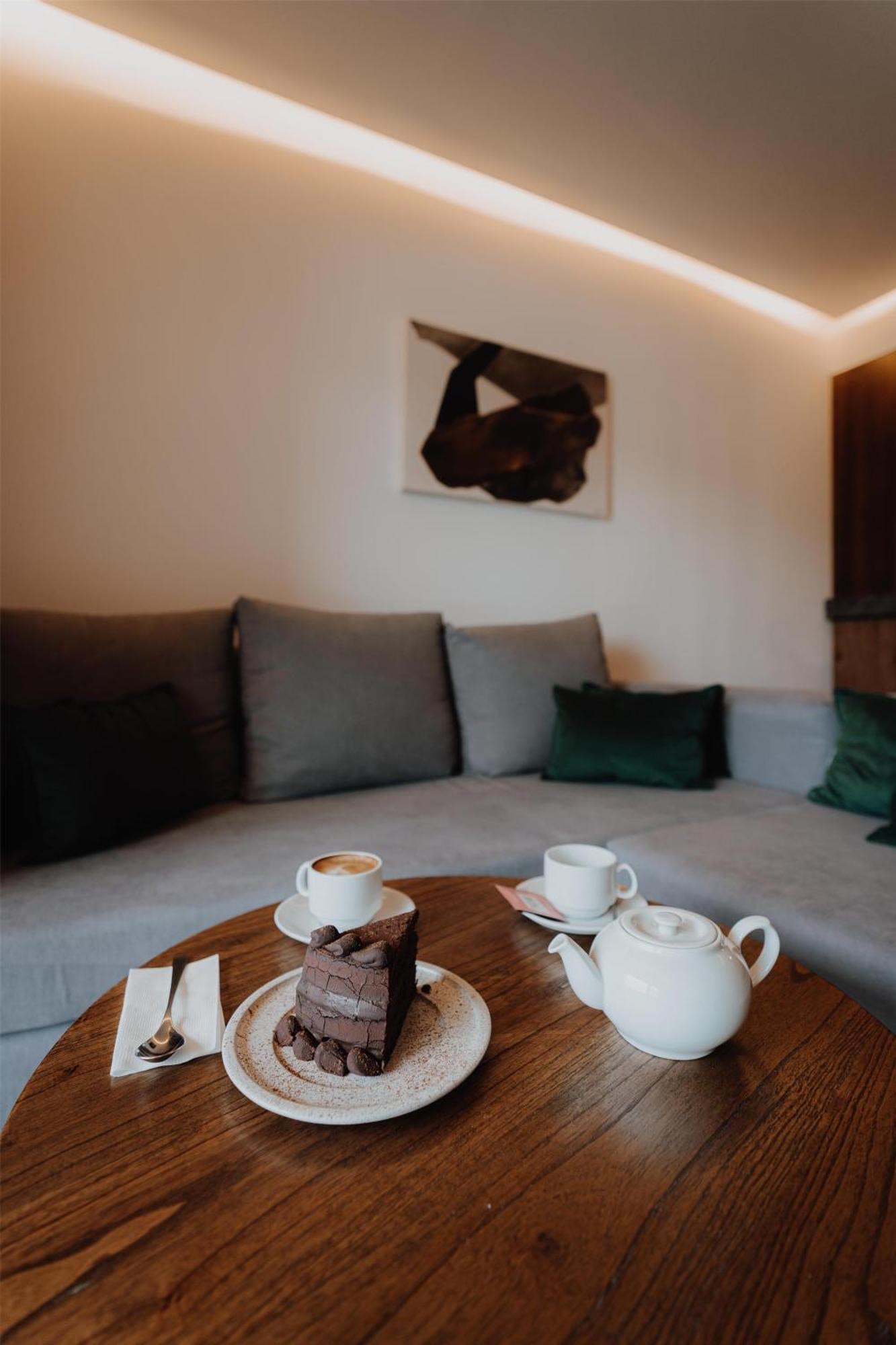 King Suite Spa Bath