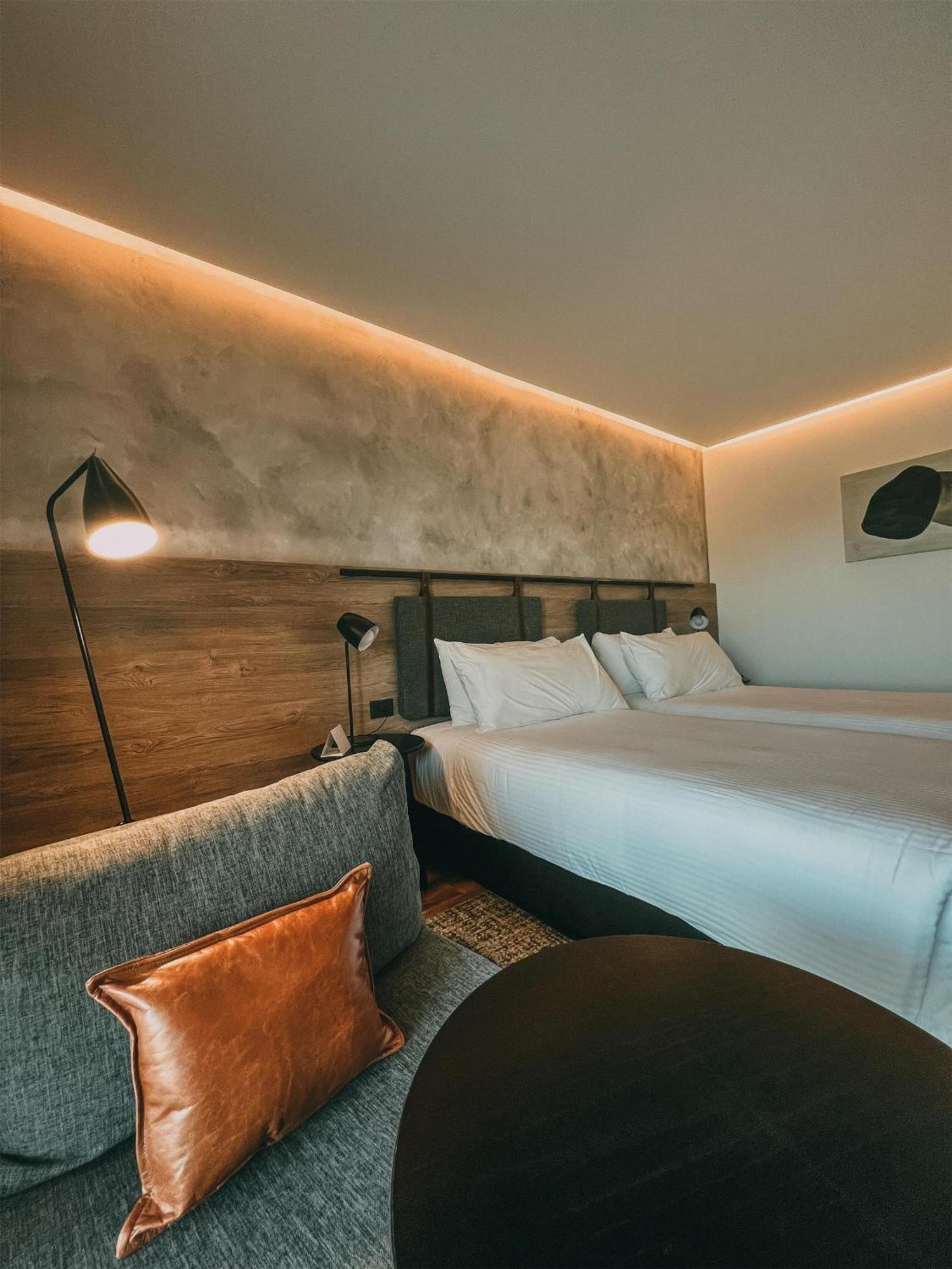 Double Room Mountain View